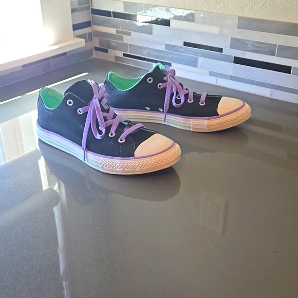 Cute Converse Chuck Taylor All Star Canvas - Picture 3 of 11